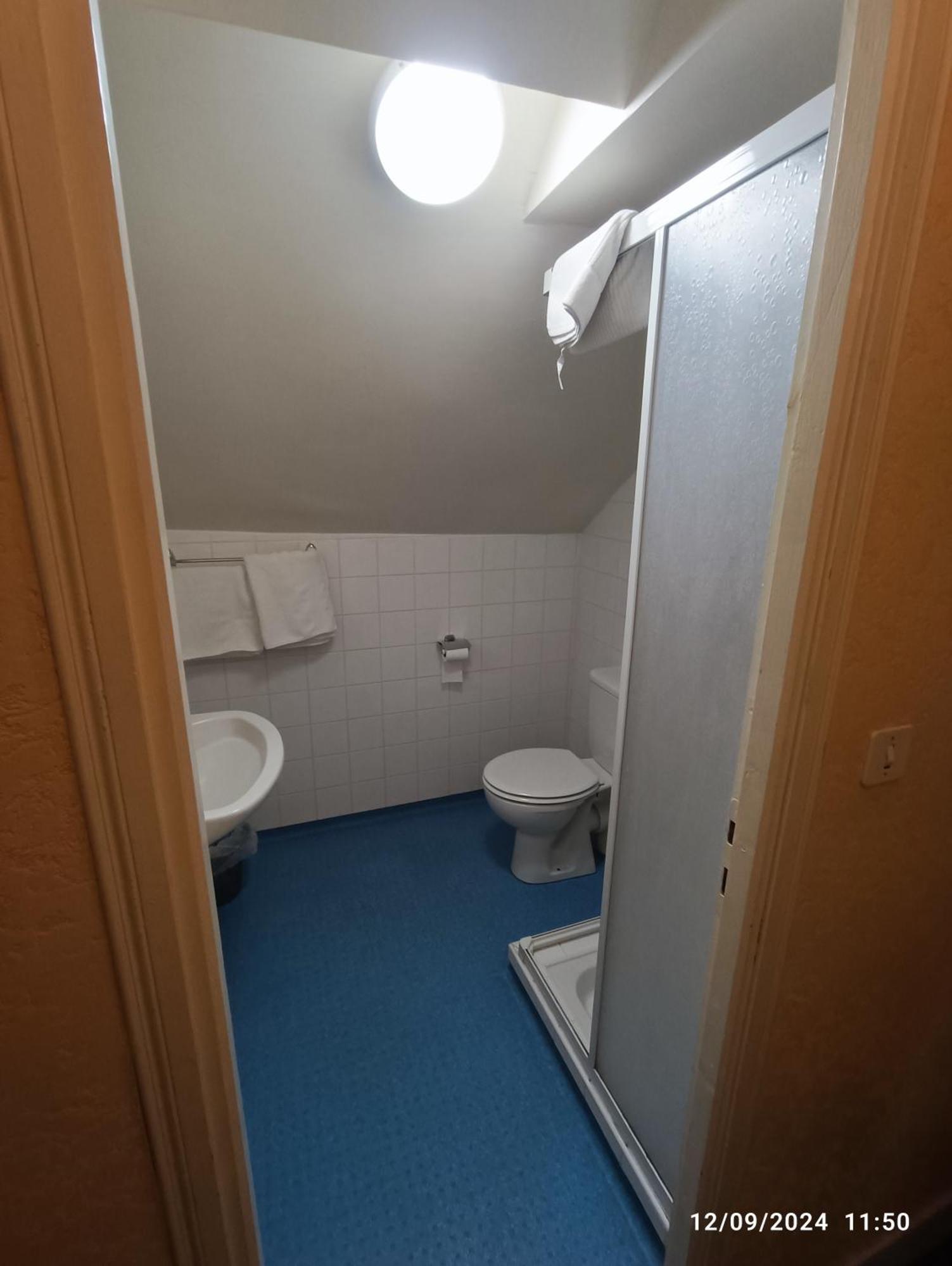 Chambre Chez Marie Et Didier 1 Minute A Pied Du Sanctuaire De Lourdes Dış mekan fotoğraf